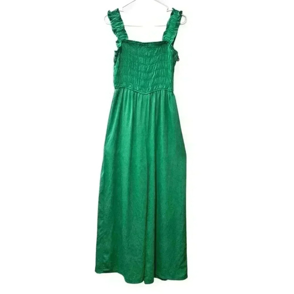 SHE+SKY Stretchy Smocked Wide Leg Jumpsuit Green Size M #203 - Picture 3 of 8